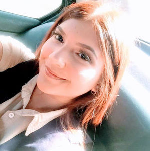 Meet your Posher, Carla